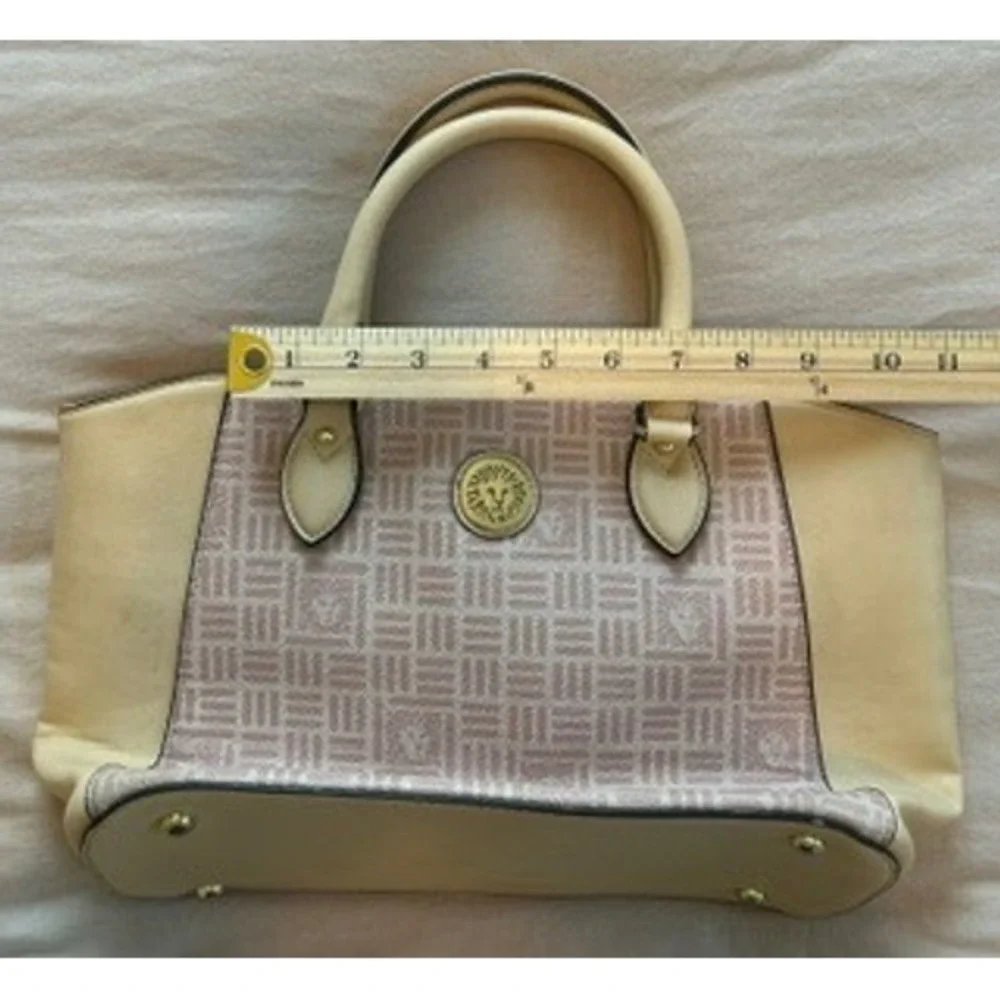 Anne Klein anne klein